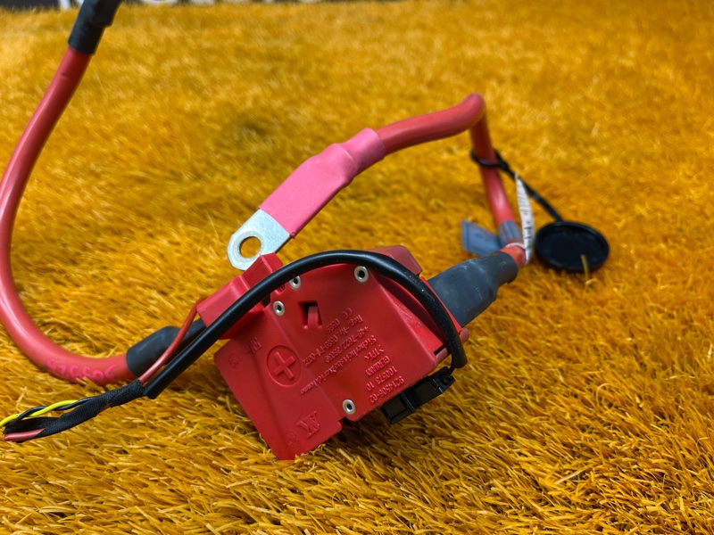 Клемма аккумулятора плюс, 5000 рублей, Красноярск