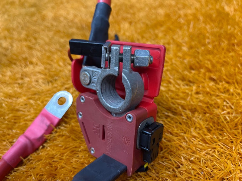 Клемма аккумулятора плюс, 5000 рублей, Красноярск