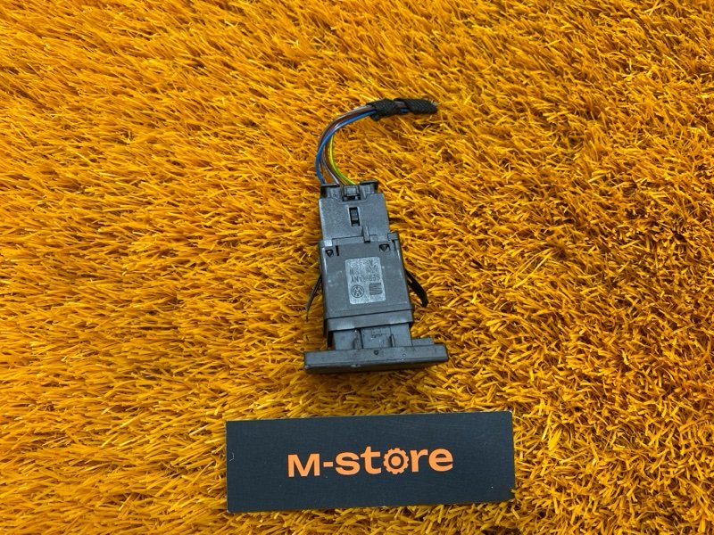 Кнопка включения парктроников, 200 рублей, Красноярск