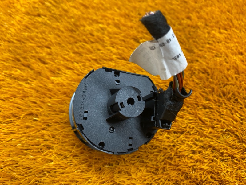 Переключатель света фар, 2000 рублей, Красноярск