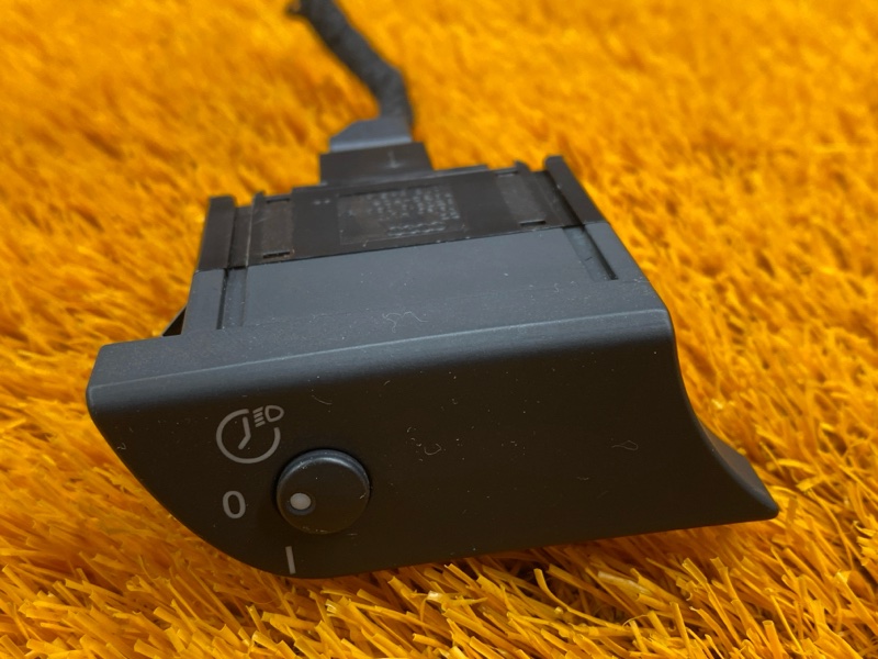 Кнопка корректора фар, 200 рублей, Красноярск