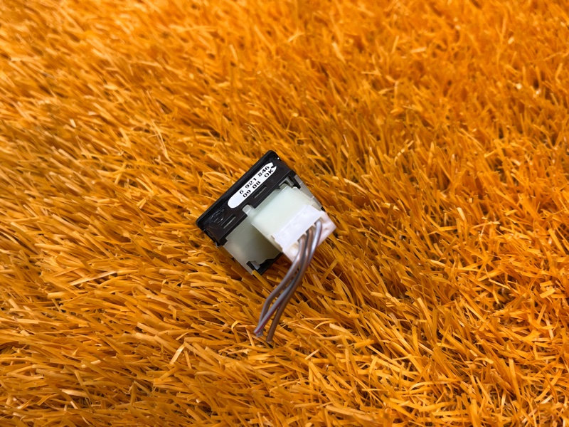 Кнопка открывания багажника, 500 рублей, Красноярск