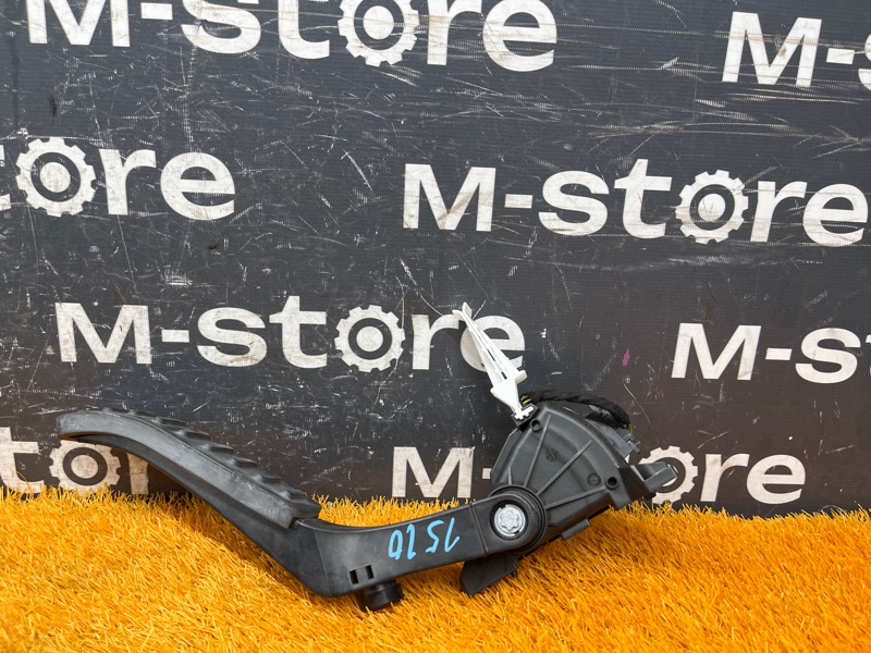 педаль газа, 500 рублей, Красноярск