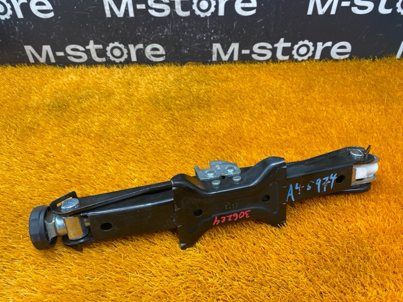 домкрат, 2000 рублей, Красноярск