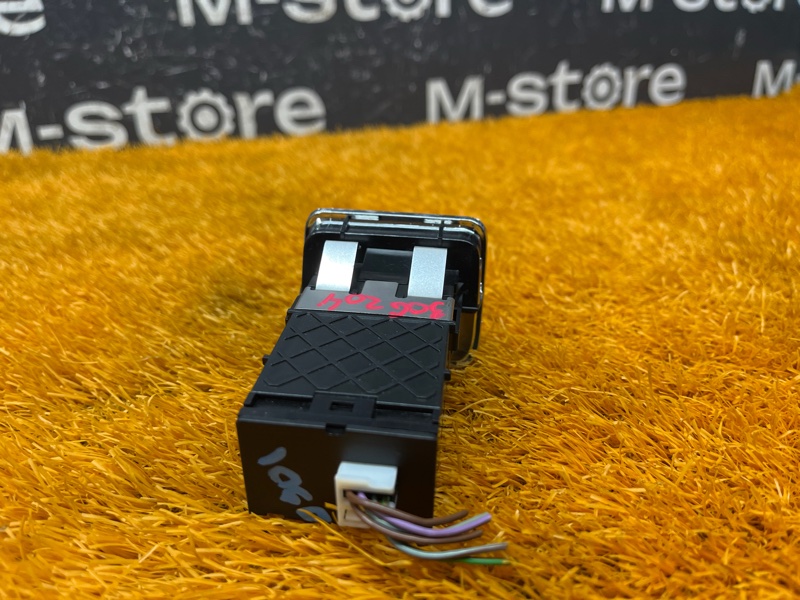 Кнопка стояночного тормоза, 800 рублей, Красноярск