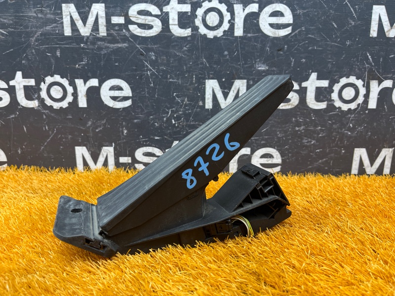 педаль газа, 1300 рублей, Красноярск