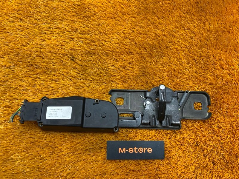 Доводчик крышки багажника, 5000 рублей, Красноярск