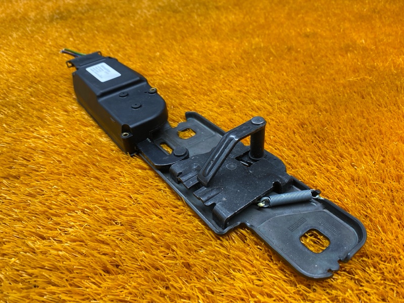 Доводчик крышки багажника, 5000 рублей, Красноярск