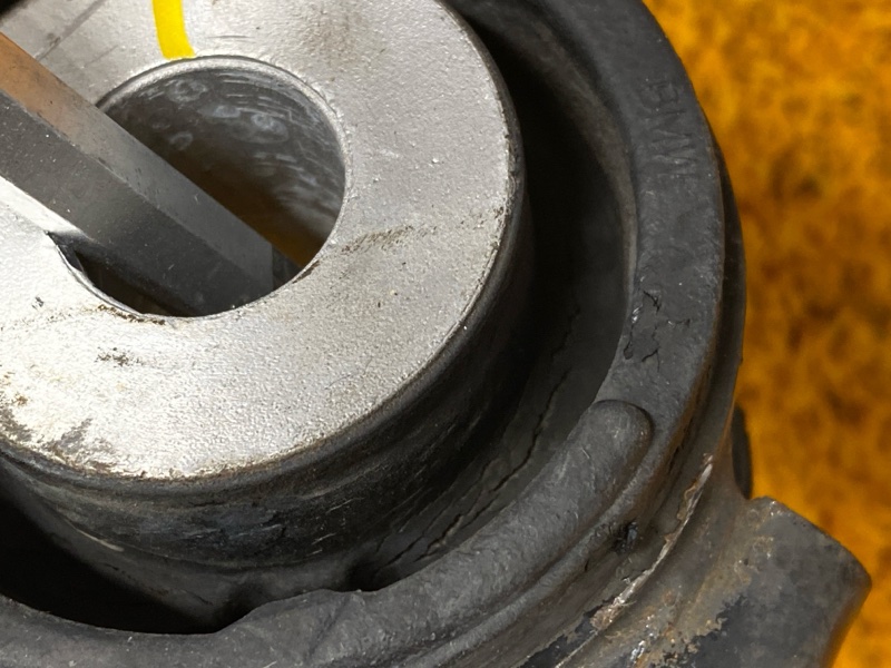 Балка поперечная (подрамник), 1500 рублей, Красноярск