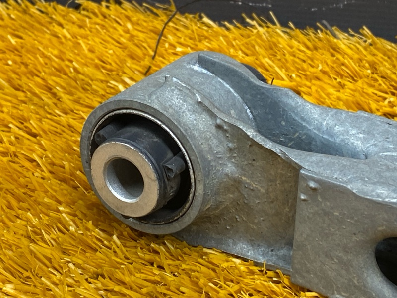 Рычаг подвески верхний, 1000 рублей, Красноярск