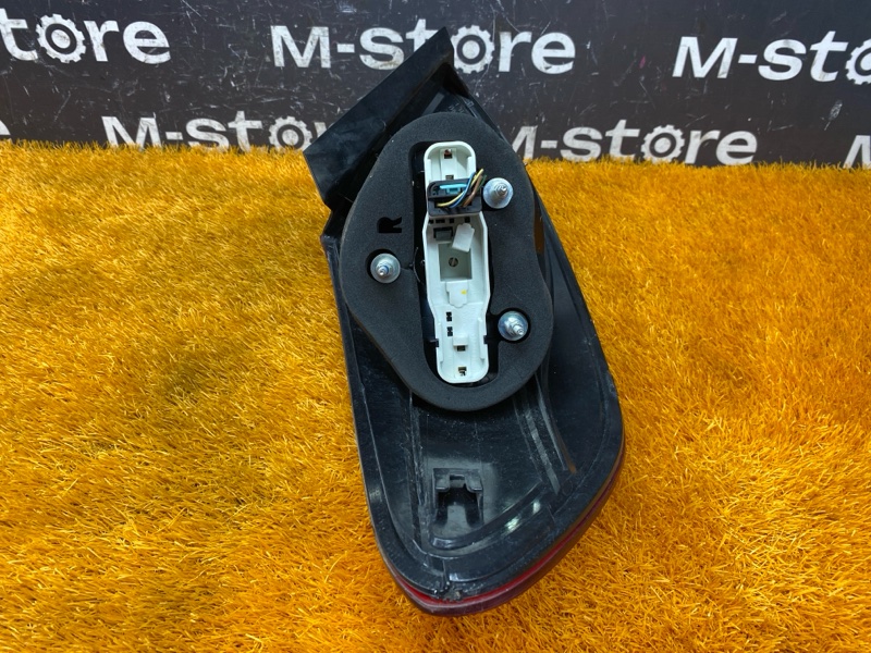 Фонарь задний, 8000 рублей, Красноярск