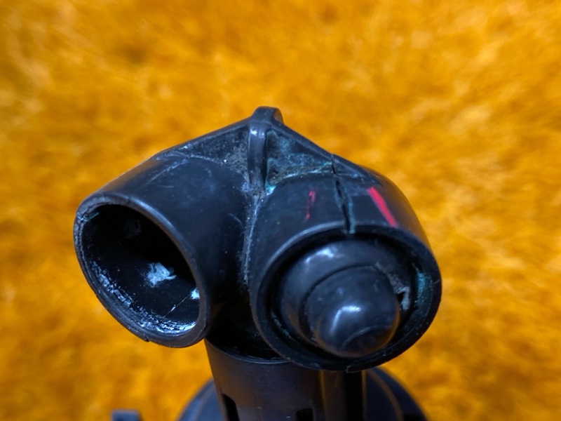 Форсунка омывателя фары, 1000 рублей, Красноярск