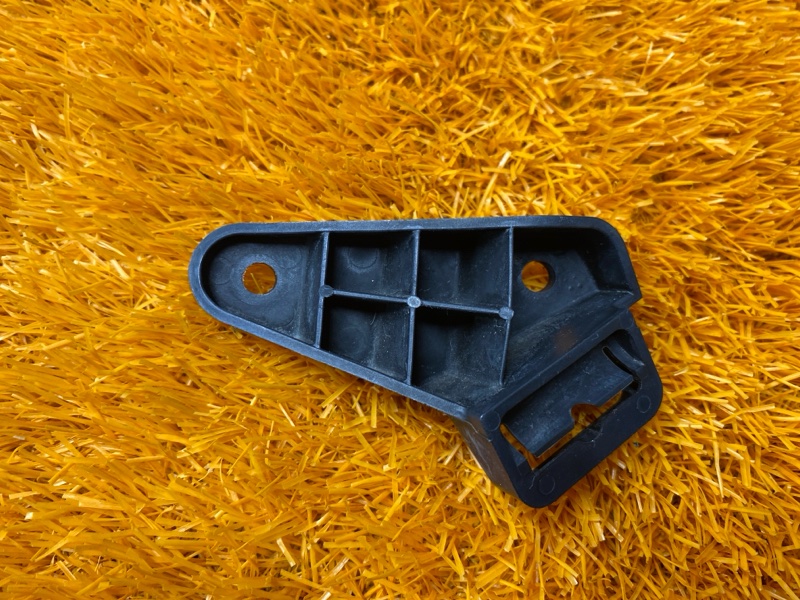 Кронштейн форсунки омывателя фары, 500 рублей, Красноярск