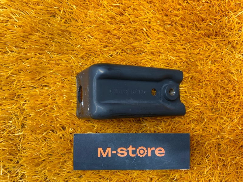 крепление бампера, 500 рублей, Красноярск