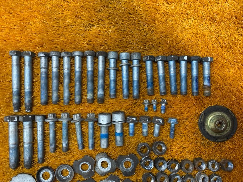 Болты и гайки задней подвески, 700 рублей, Красноярск