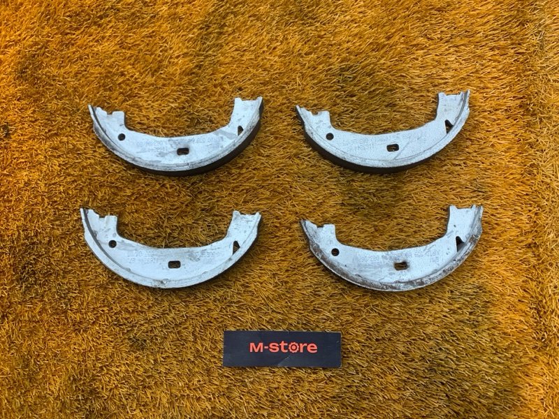 Колодки ручника, 500 рублей, Красноярск