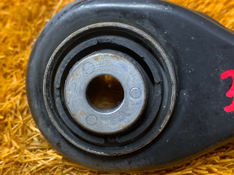 Рычаг подвески верхний, 1000 рублей, Красноярск