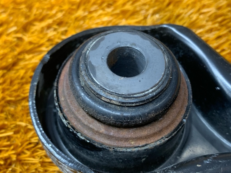 Рычаг подвески верхний, 1000 рублей, Красноярск