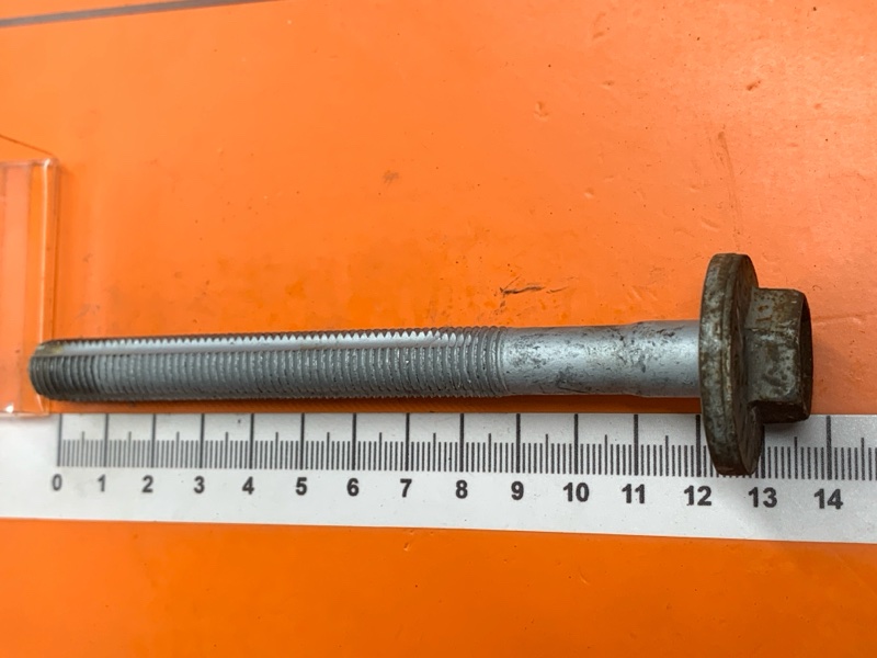 Болт развальный, 800 рублей, Красноярск