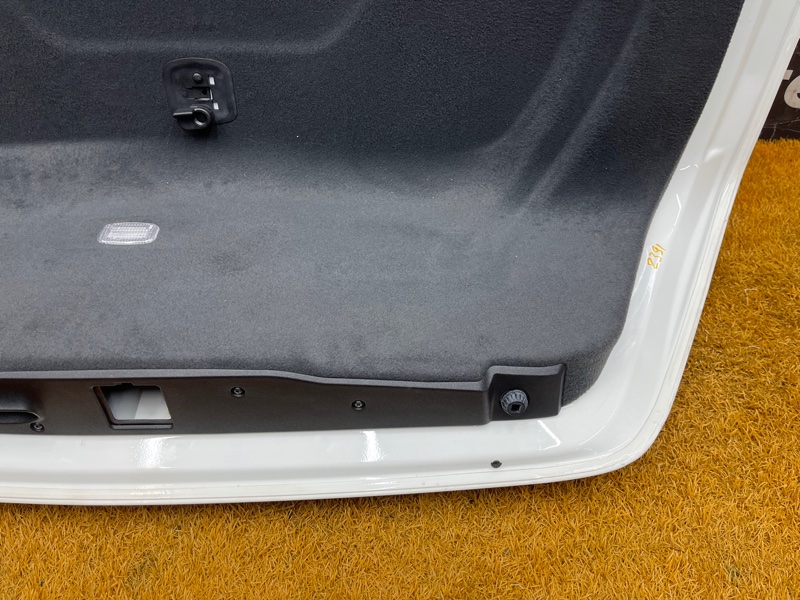 крышка багажника, 8000 рублей, Красноярск