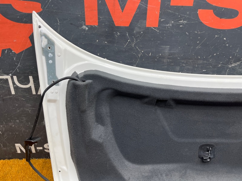 крышка багажника, 8000 рублей, Красноярск