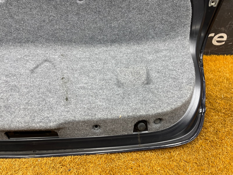 крышка багажника, 2000 рублей, Красноярск