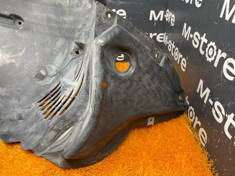 подкрылок, 3500 рублей, Красноярск