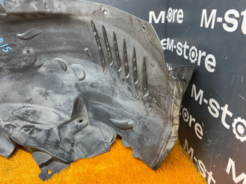 подкрылок, 3000 рублей, Красноярск