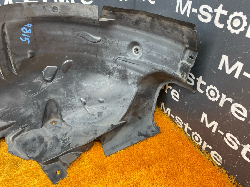 подкрылок, 3000 рублей, Красноярск