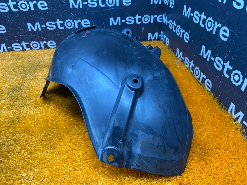 подкрылок, 4000 рублей, Красноярск