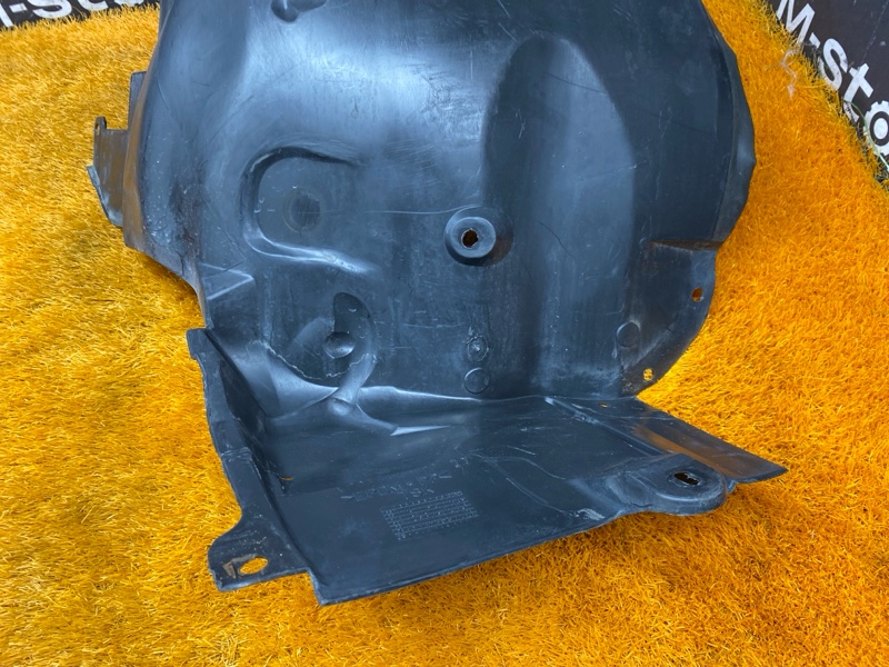 подкрылок, 1000 рублей, Красноярск