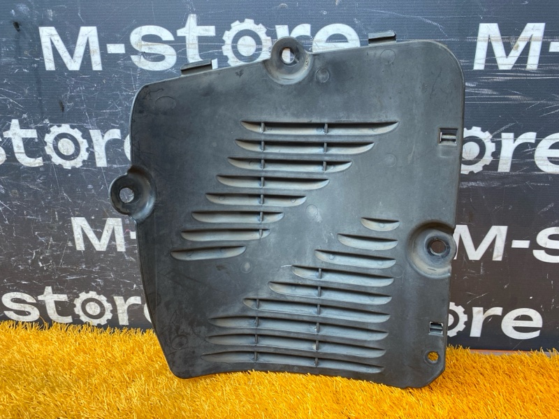 подкрылок, 300 рублей, Красноярск