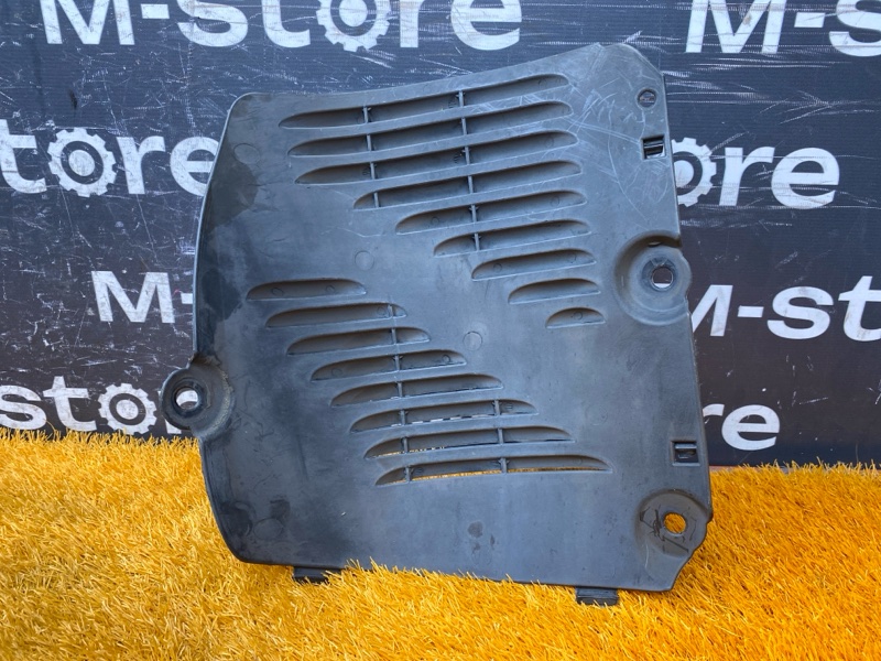 подкрылок, 300 рублей, Красноярск