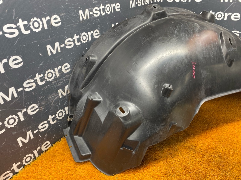 подкрылок, 1500 рублей, Красноярск