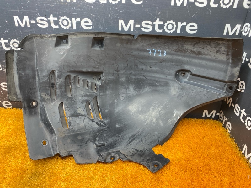 подкрылок, 3000 рублей, Красноярск