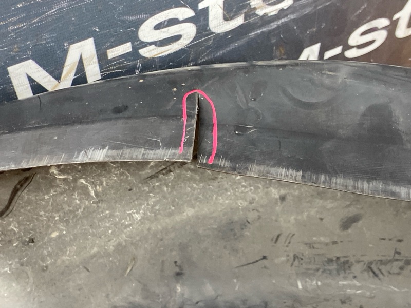 подкрылок, 400 рублей, Красноярск