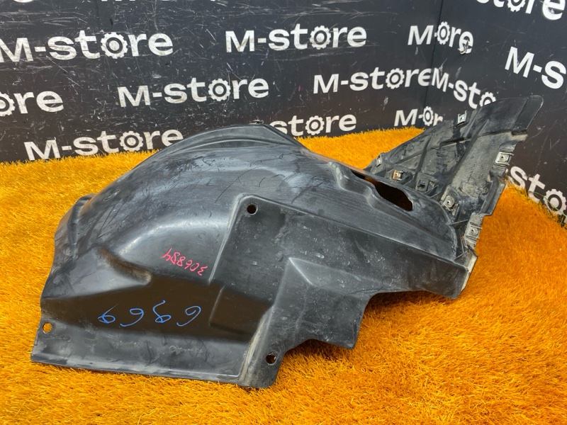 подкрылок, 2000 рублей, Красноярск