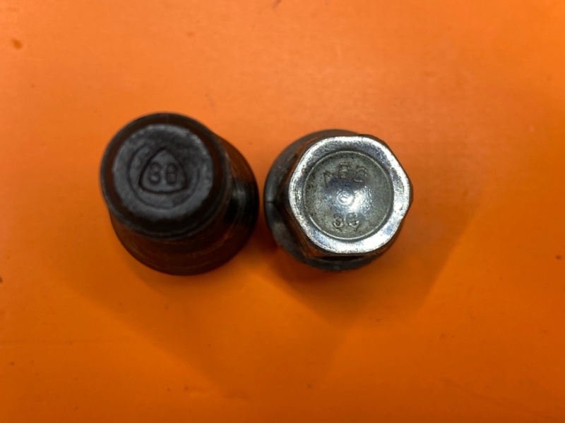 болт колесный(секретка), 2000 рублей, Красноярск