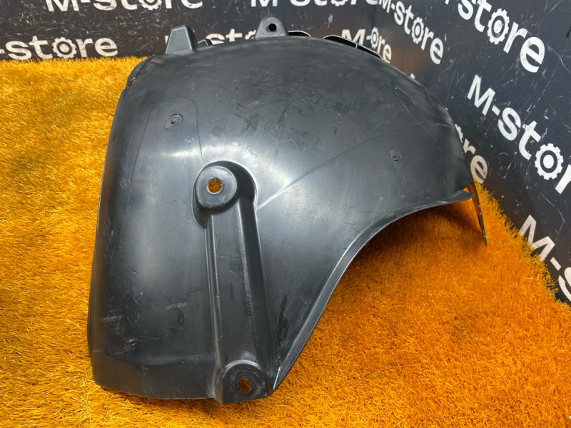 подкрылок, 3000 рублей, Красноярск