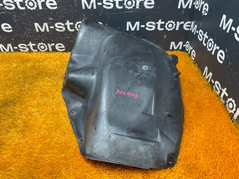 подкрылок, 800 рублей, Красноярск