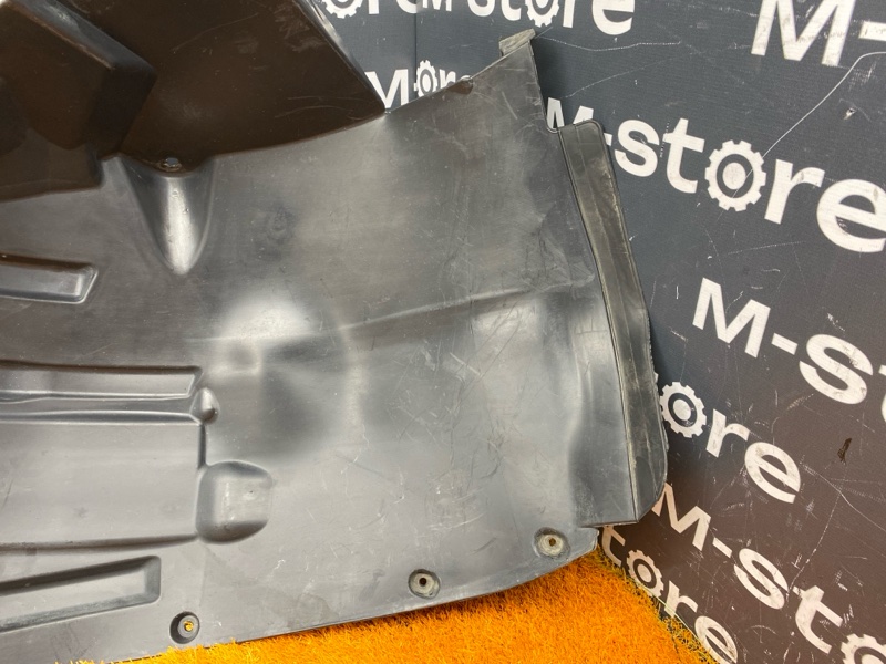 подкрылок, 5000 рублей, Красноярск