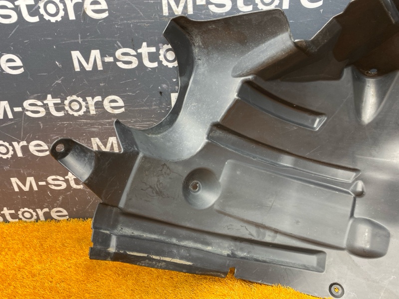 подкрылок, 5000 рублей, Красноярск