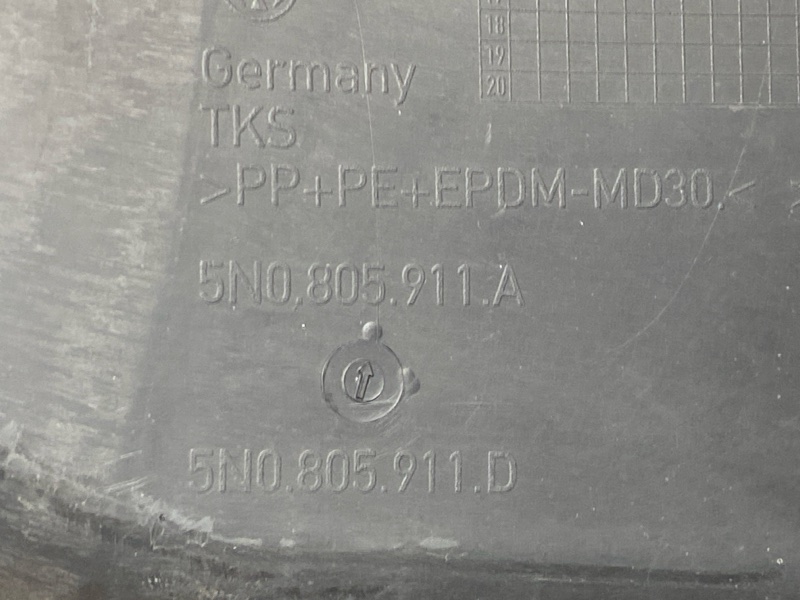 подкрылок, 8500 рублей, Красноярск