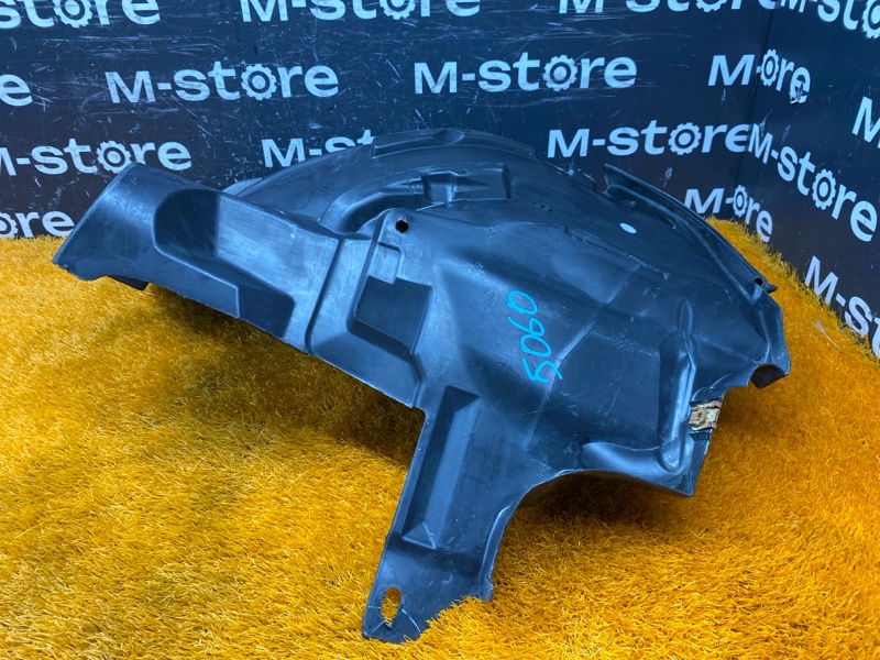 подкрылок, 3000 рублей, Красноярск