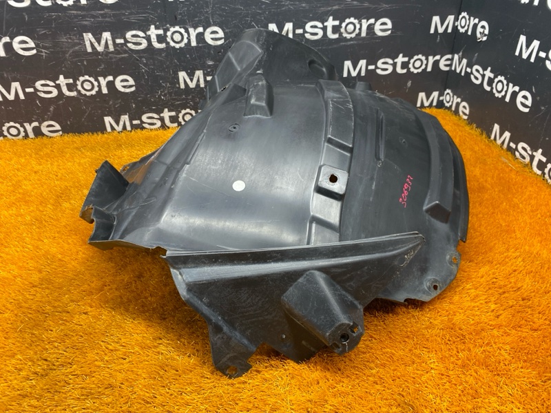 подкрылок, 3000 рублей, Красноярск