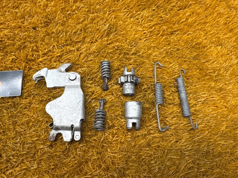 Механизм колодок ручника, 900 рублей, Красноярск