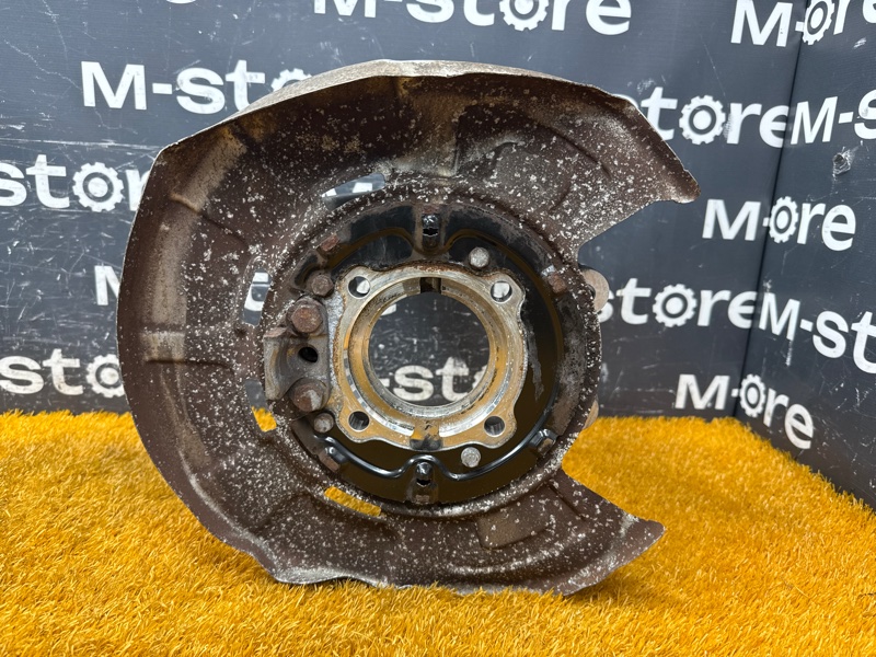 кулак поворотный, 1000 рублей, Красноярск