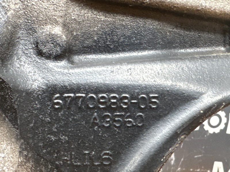 кулак поворотный, 1000 рублей, Красноярск