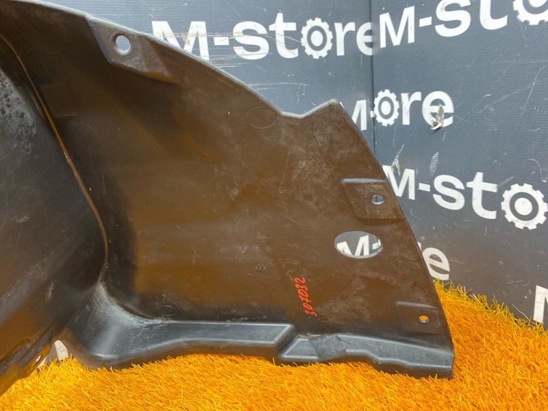 подкрылок, 2000 рублей, Красноярск