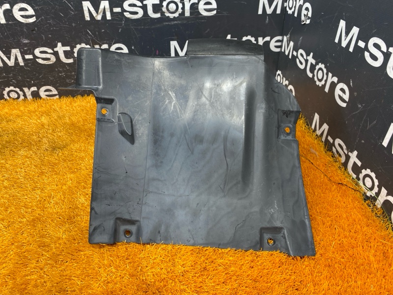 подкрылок, 2000 рублей, Красноярск